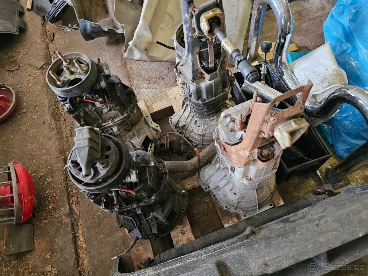 Díly Ford Sierra 2.0DOHC - 6