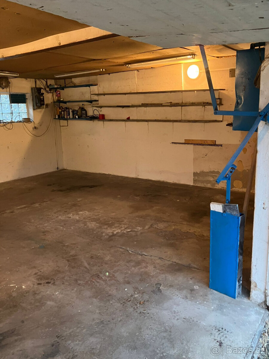 Dvougaráž na bezpečném místě 40m2 - Dlouhodobě - 6