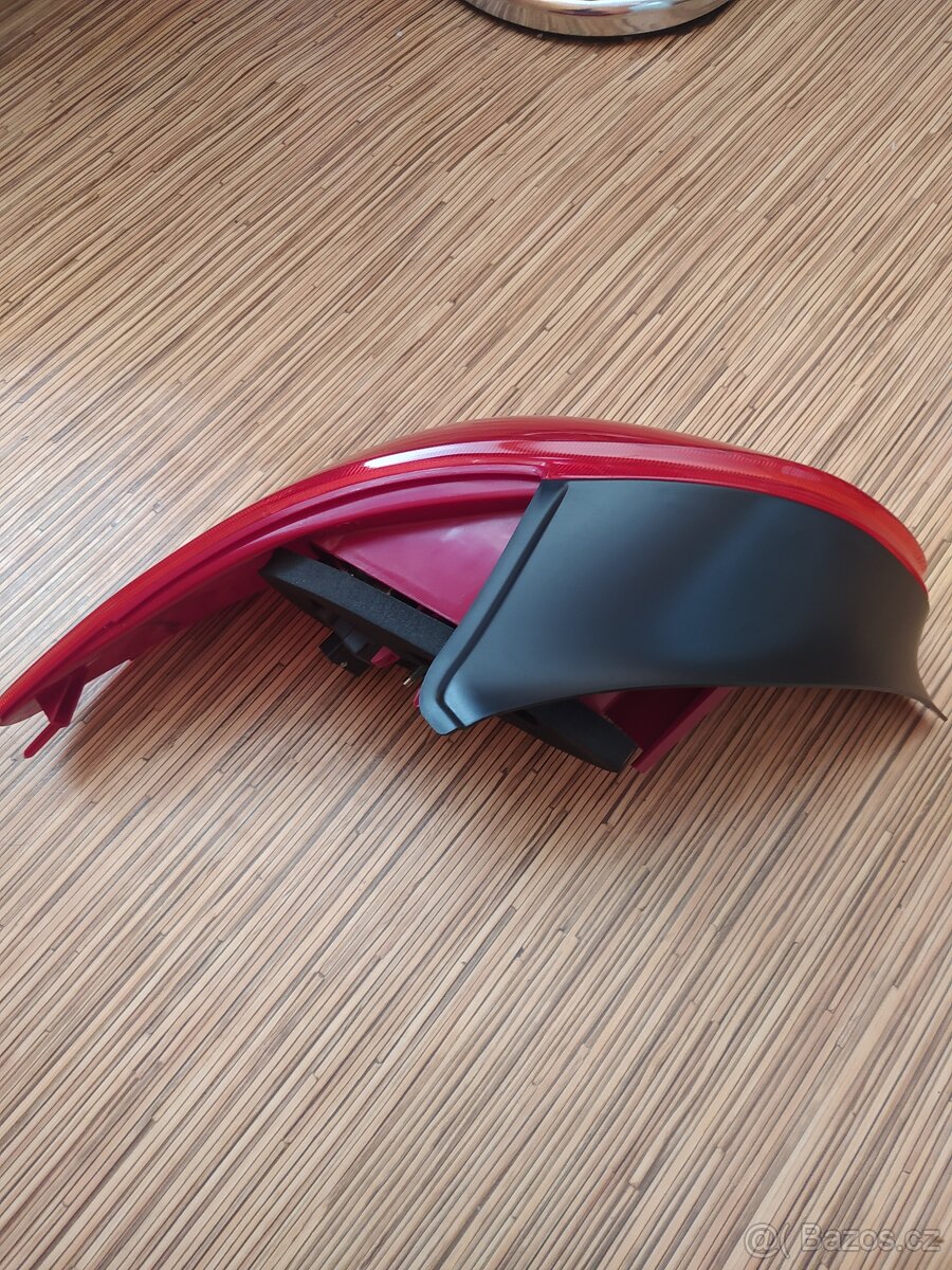 Zadní světlo Peugeot 206 - nové - 6