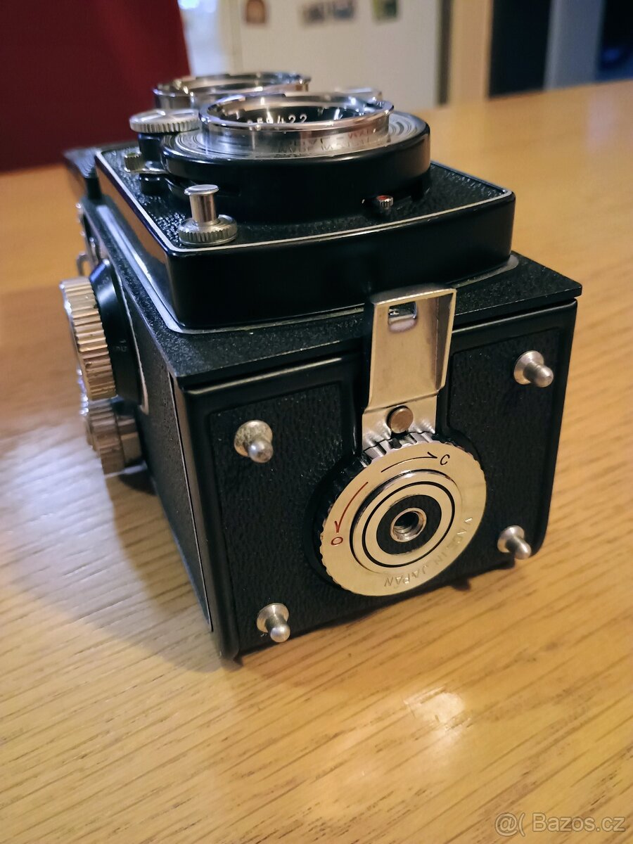 Yashica - D - 6