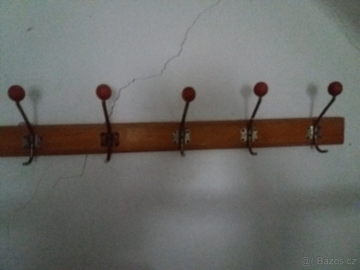 další retro nábytek - 6