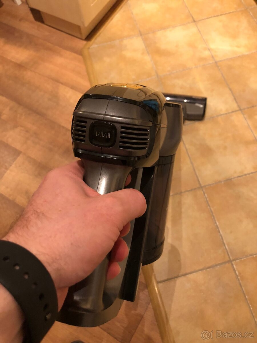 TYČOVÝ VYSAVAČ Sencor 3 v 1 - 6