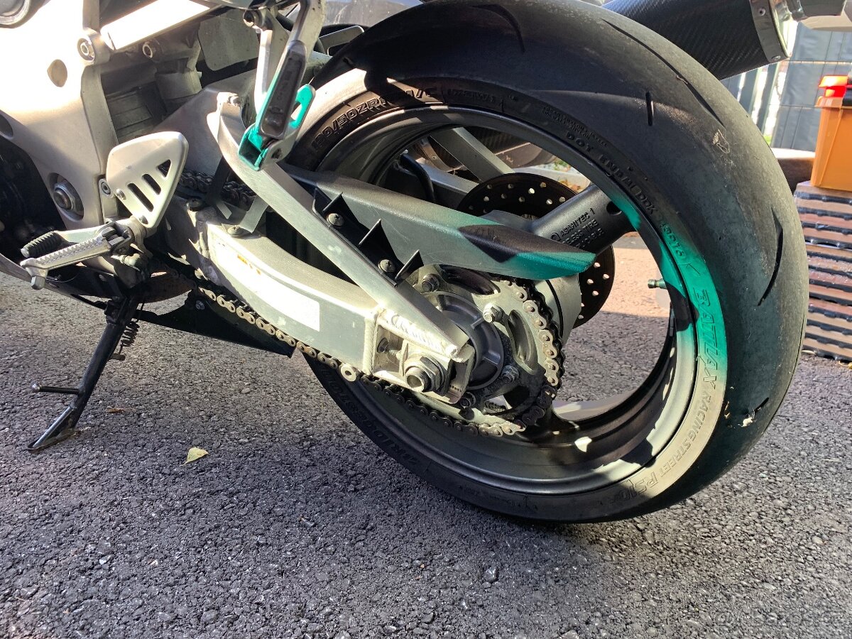 Suzuki GSX R750 stříkačka - 6