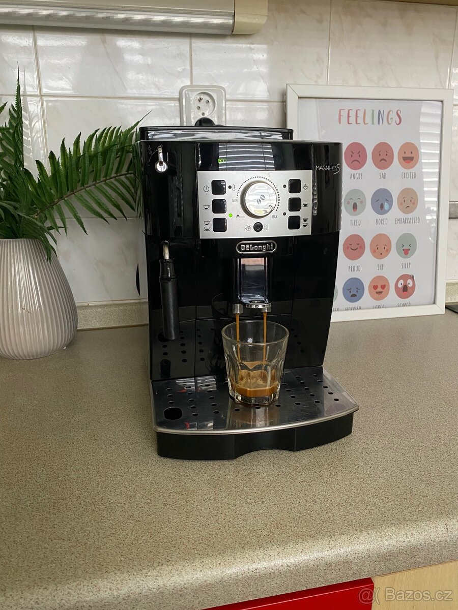 Kávovar Delonghi ecam 22.112 - 6