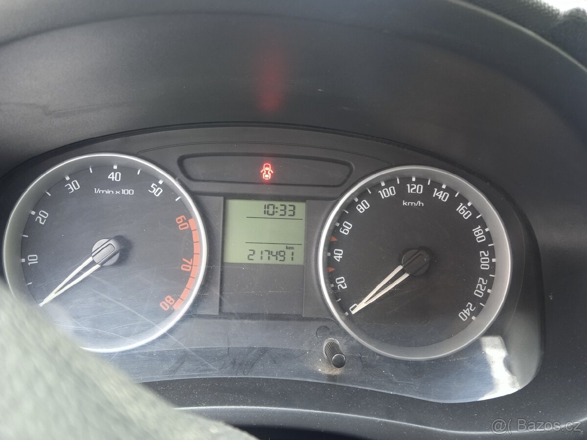 Skoda Roomster 1.2 , dvě auta - 6