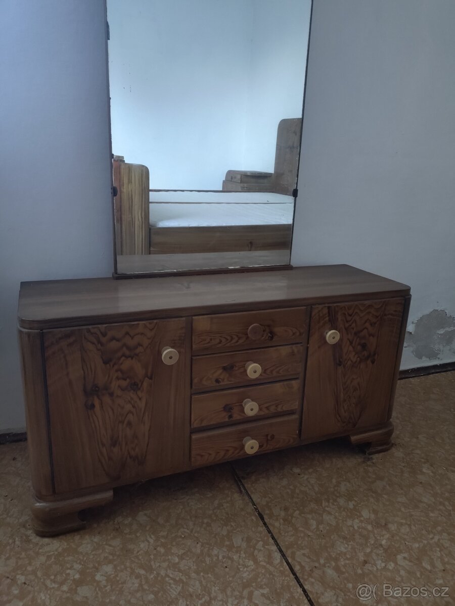 Starý nábytek - 6
