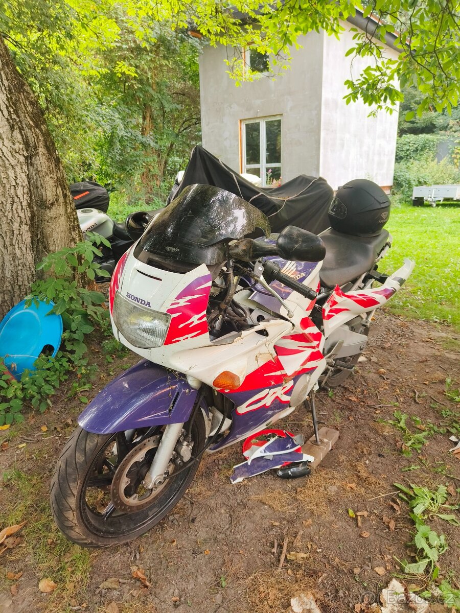 Honda CBR 600f 1993 PC25 74kw - 6