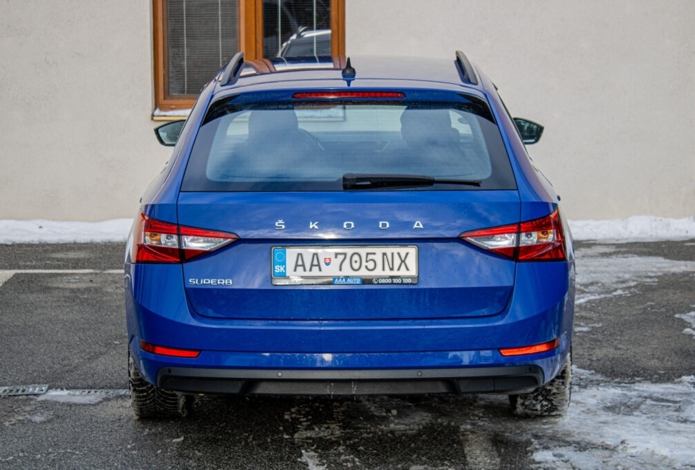 Škoda Superb Combi 2.0 TSI Ambition DSG - 6