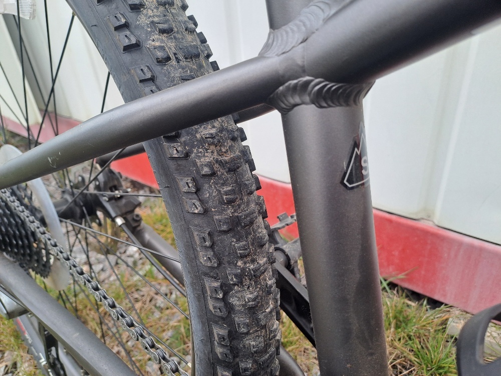 Prodám Horské kolo Specialized Rockhopper Comp - 6