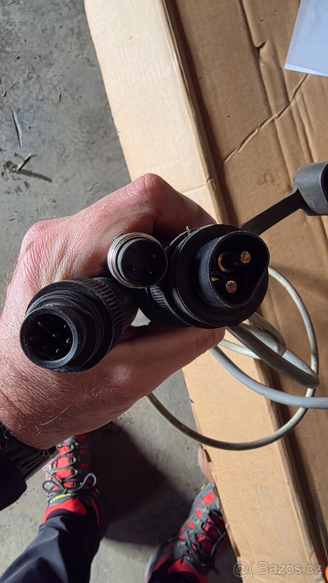 PRODÁM ROZMETADLO AMAZONE - 6