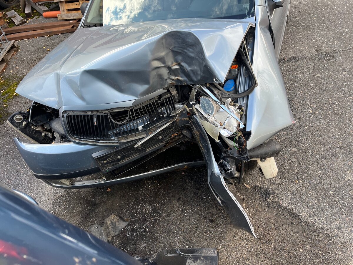 Skoda fabia 1 1,2i 2003 - 6