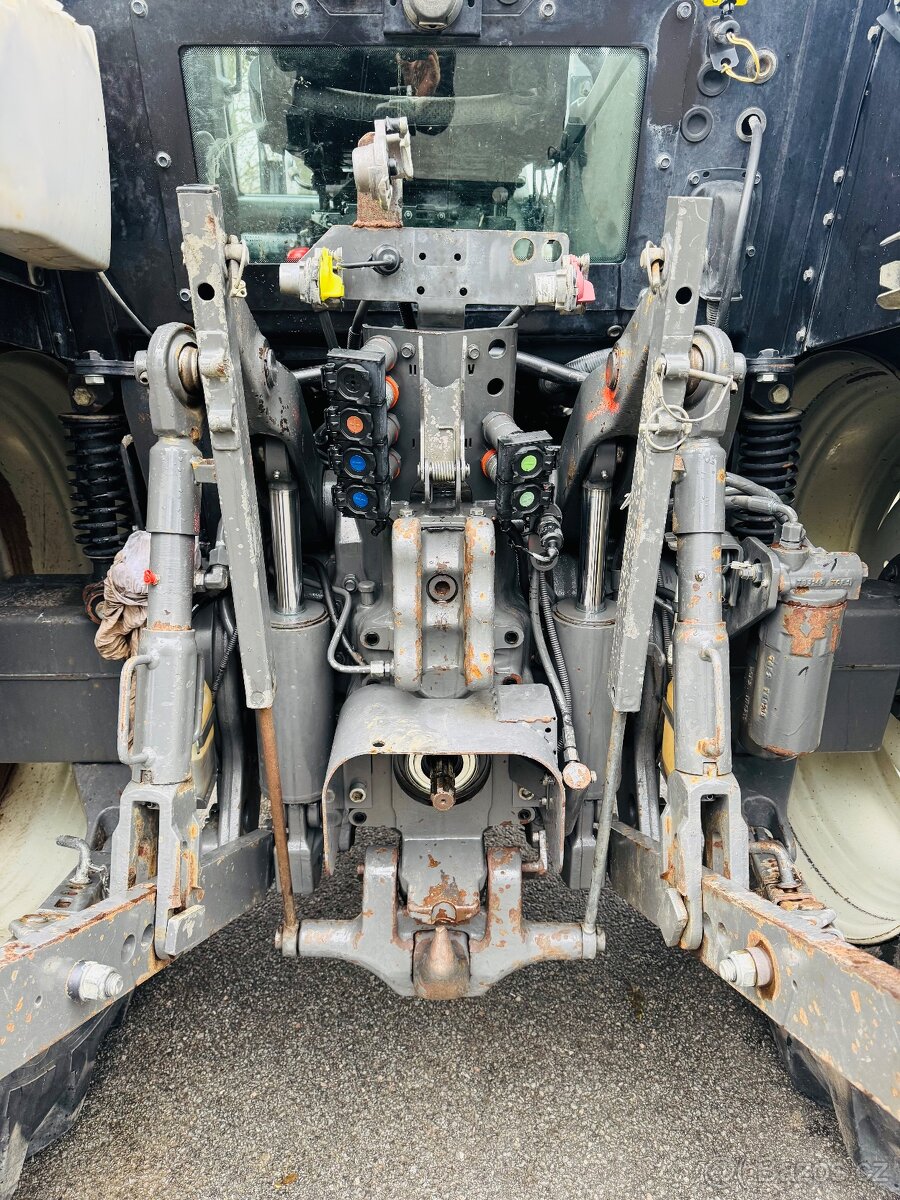 Valtra N123 + Quicke - 6