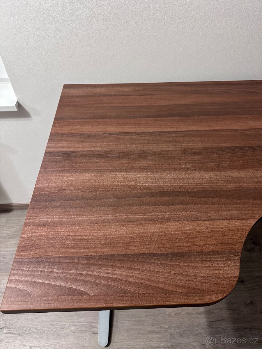 ELEKTRICKY VÝŠKOVĚ NASTAVITELNÝ STŮL - 6