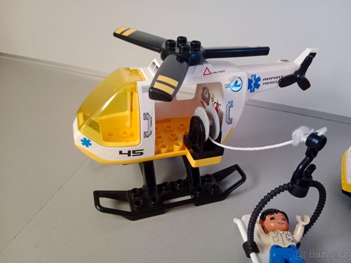 Lego duplo letištní vrtulník a sanitka - 6
