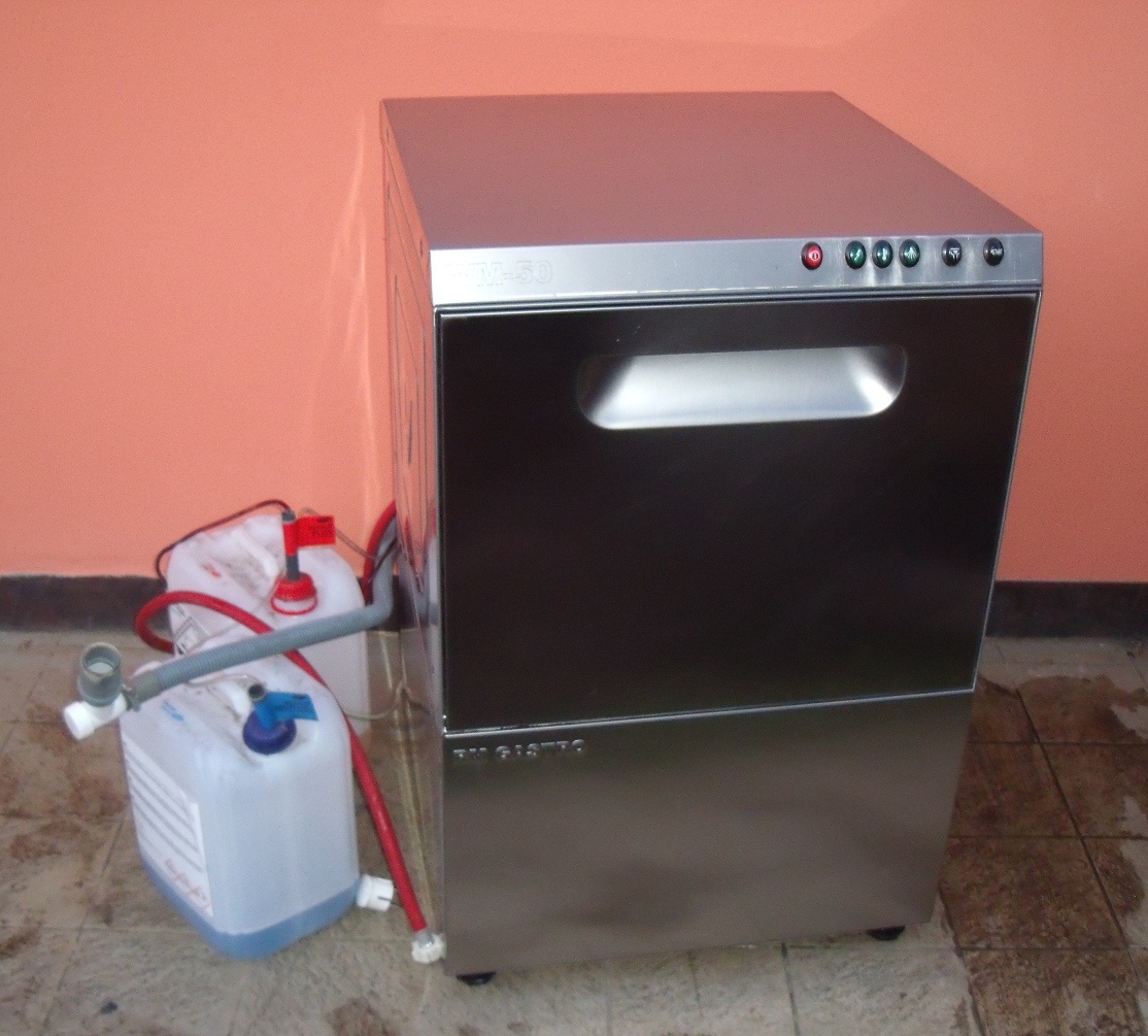 Myčka. Výrobník ledu. - 6