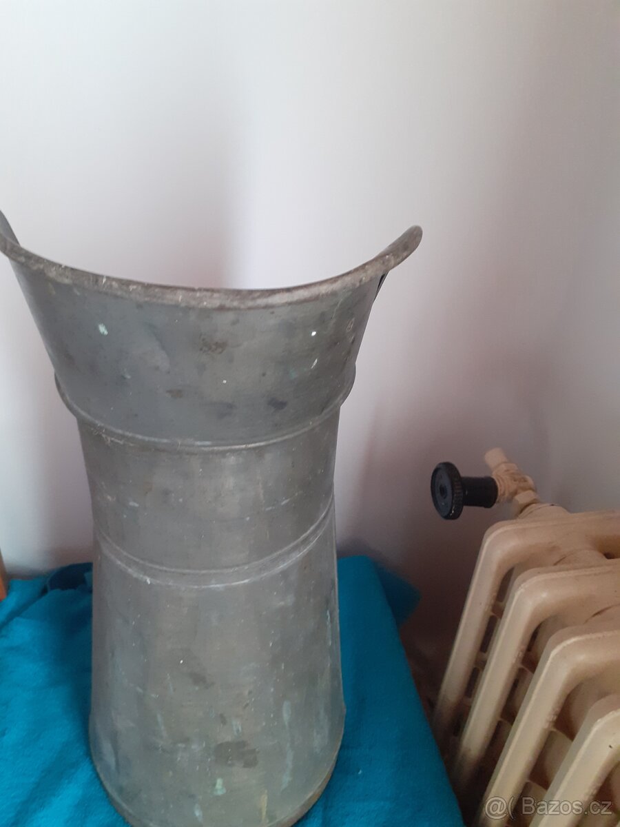 Starožitna ,velká nádoba měrka do pivovaru ,demizon - 6