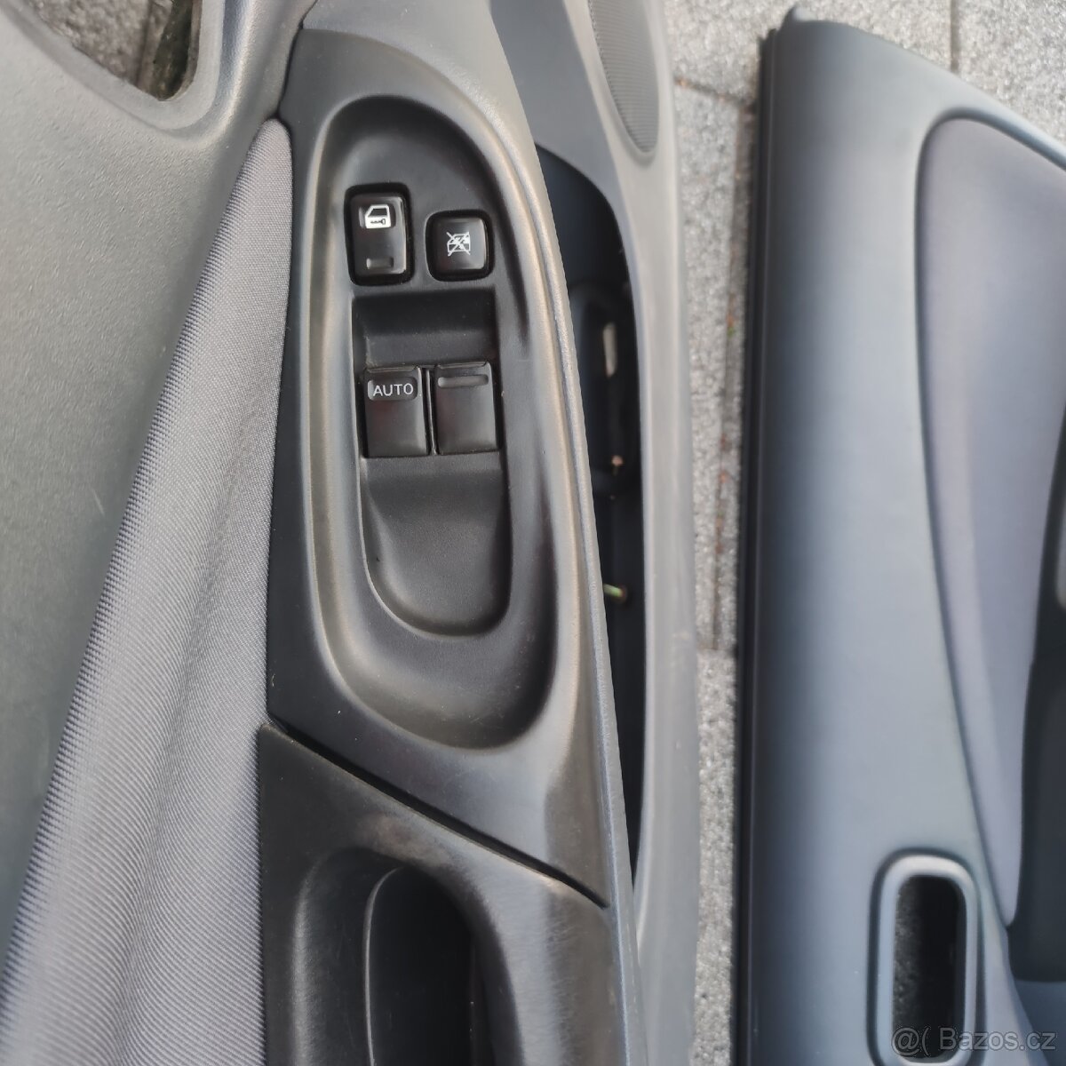 Komplet čalounění dveří Nissan Almera N16 sedan - 6