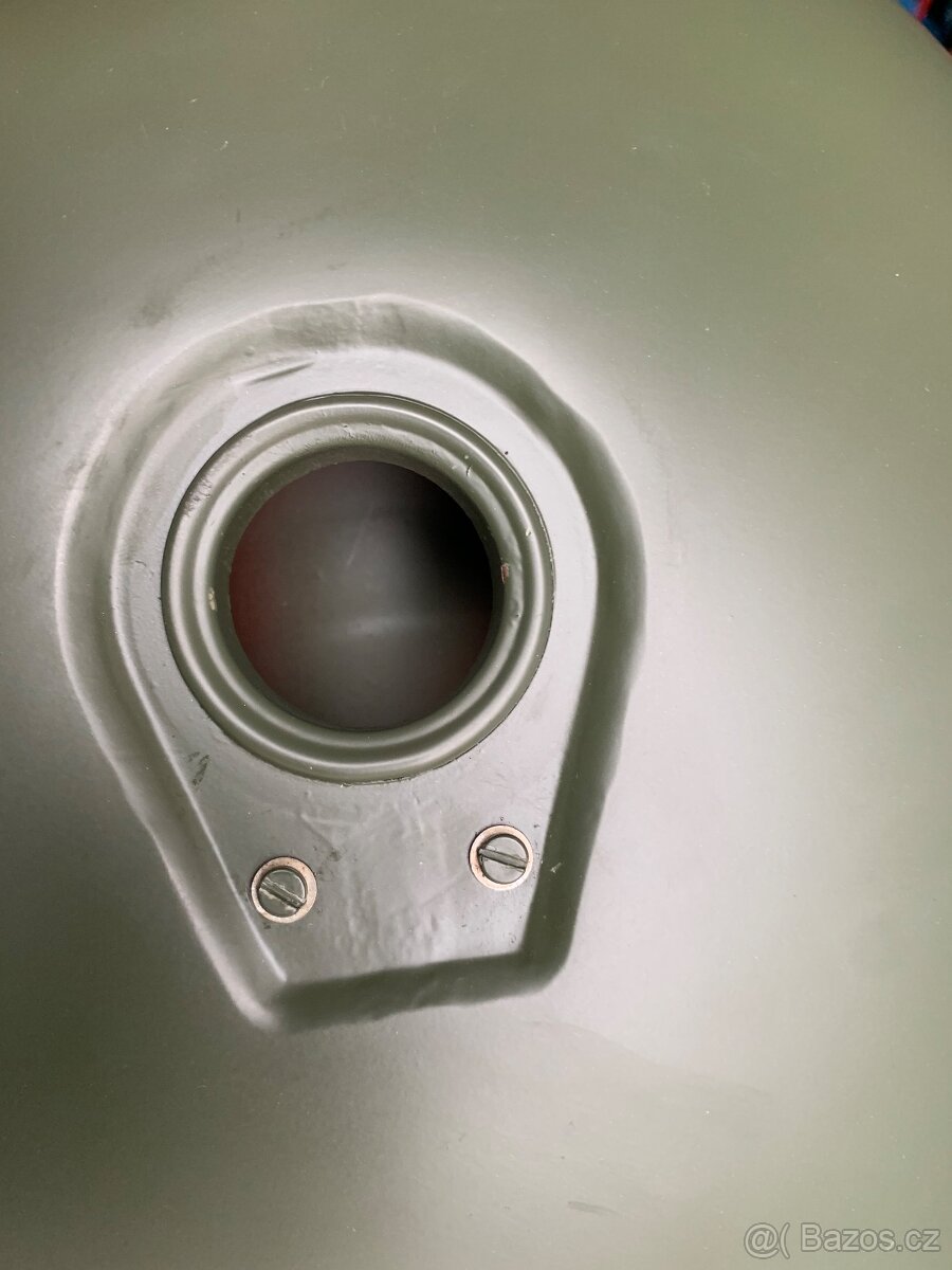 Royal Enfield 500-nádrž - 6