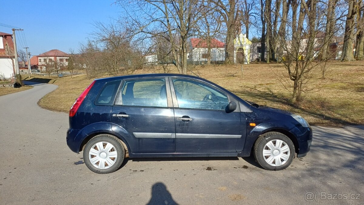 Ford Fiesta, 1.3 i - TOP stav - 6