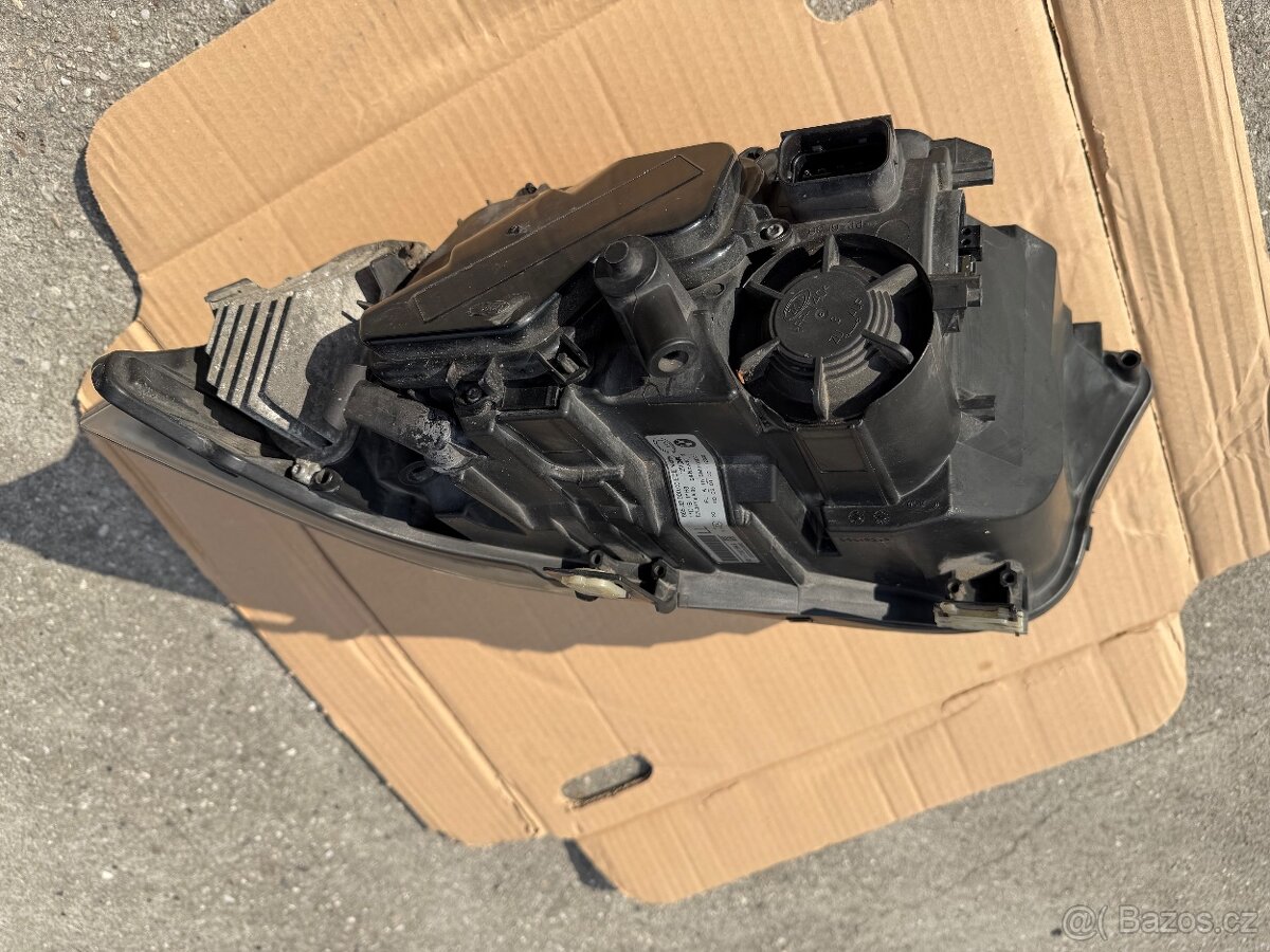 BMW E90 E91 Xenon světlomet pravý originál díl - 6