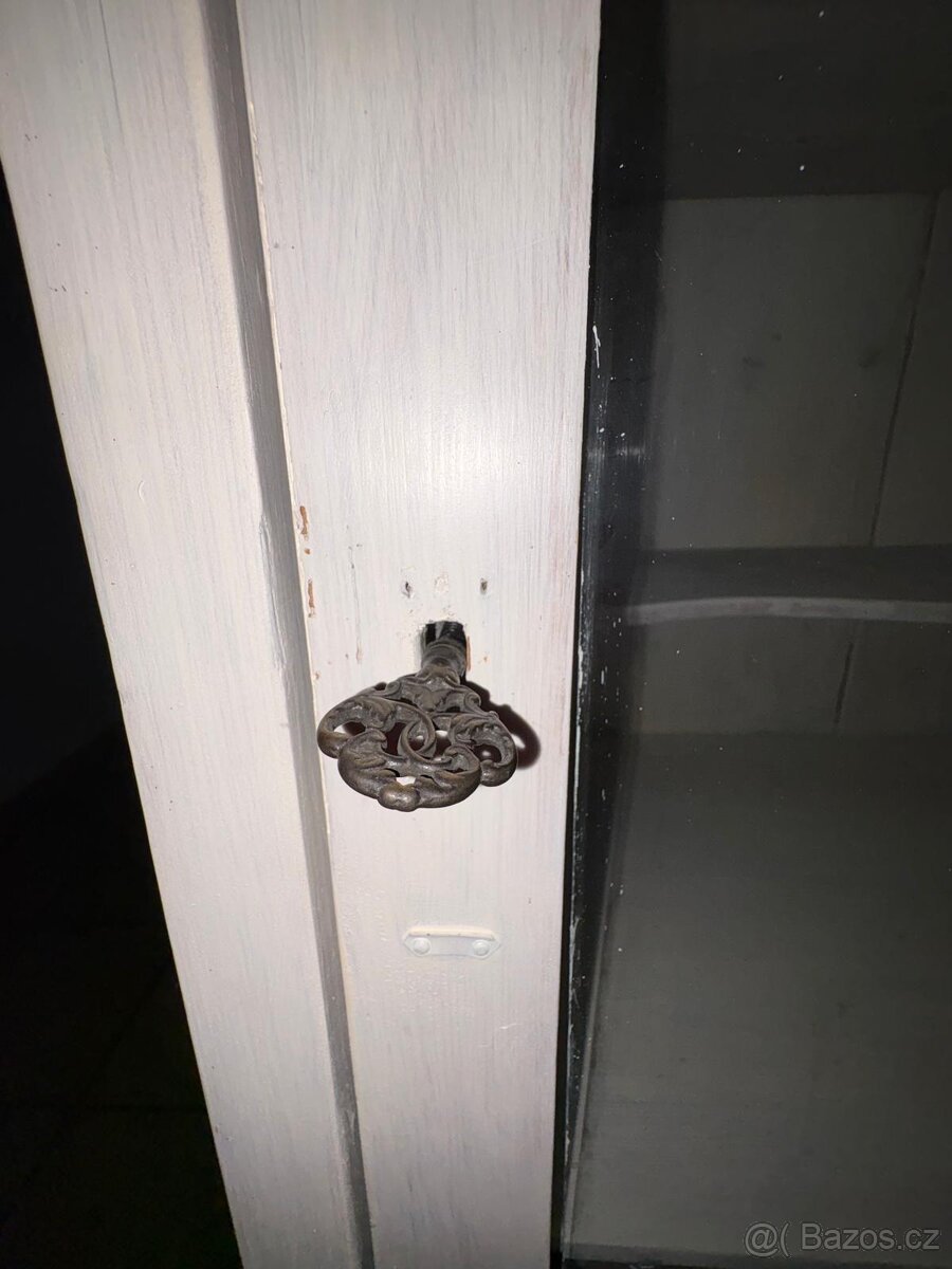 Rustikální vitrína - 6