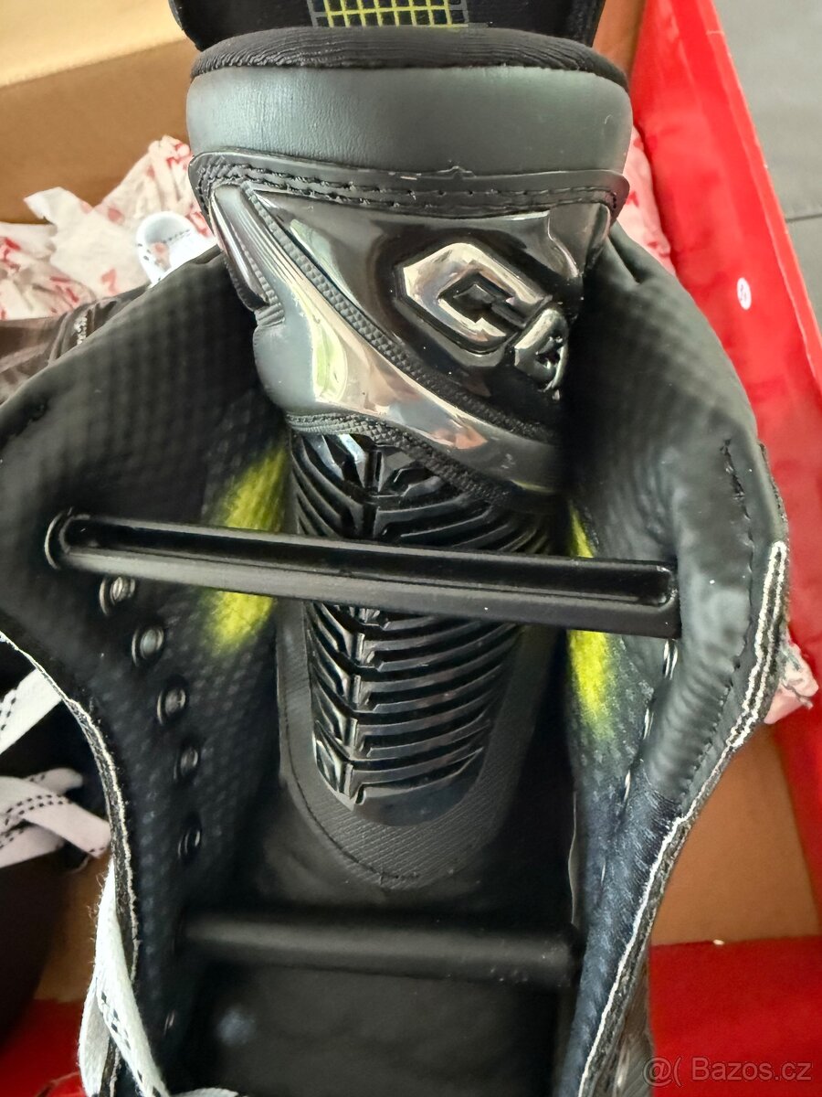 Hokejové brusle CCM Tacks XF PRO Senior, vel. 8 - 6