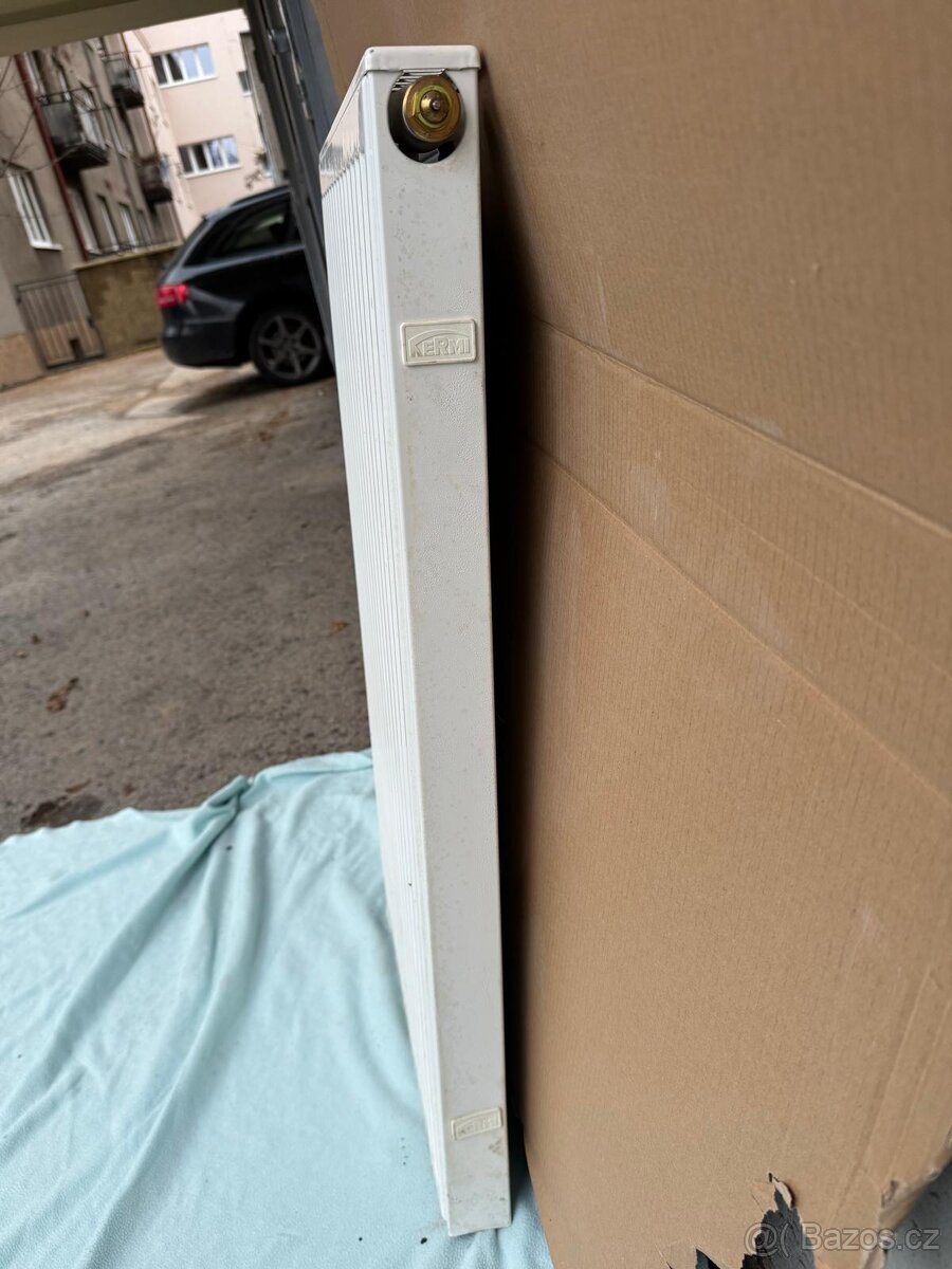 DESKOVÝ RADIÁTOR KERMI - 6