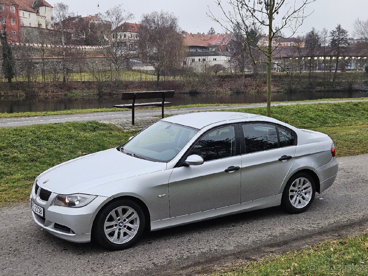 BMW E90 320i - 6