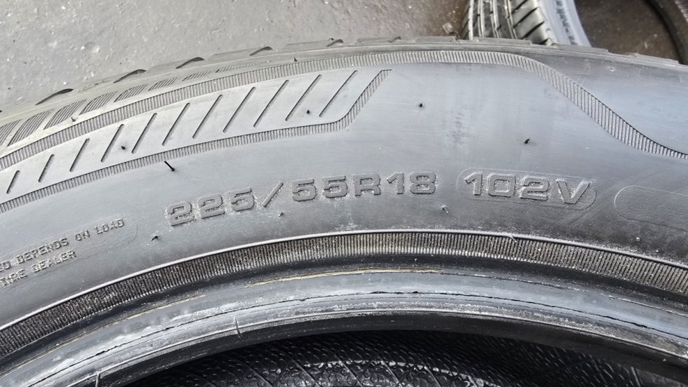 Celoroční pneu 225/55/18 Good Year - 6
