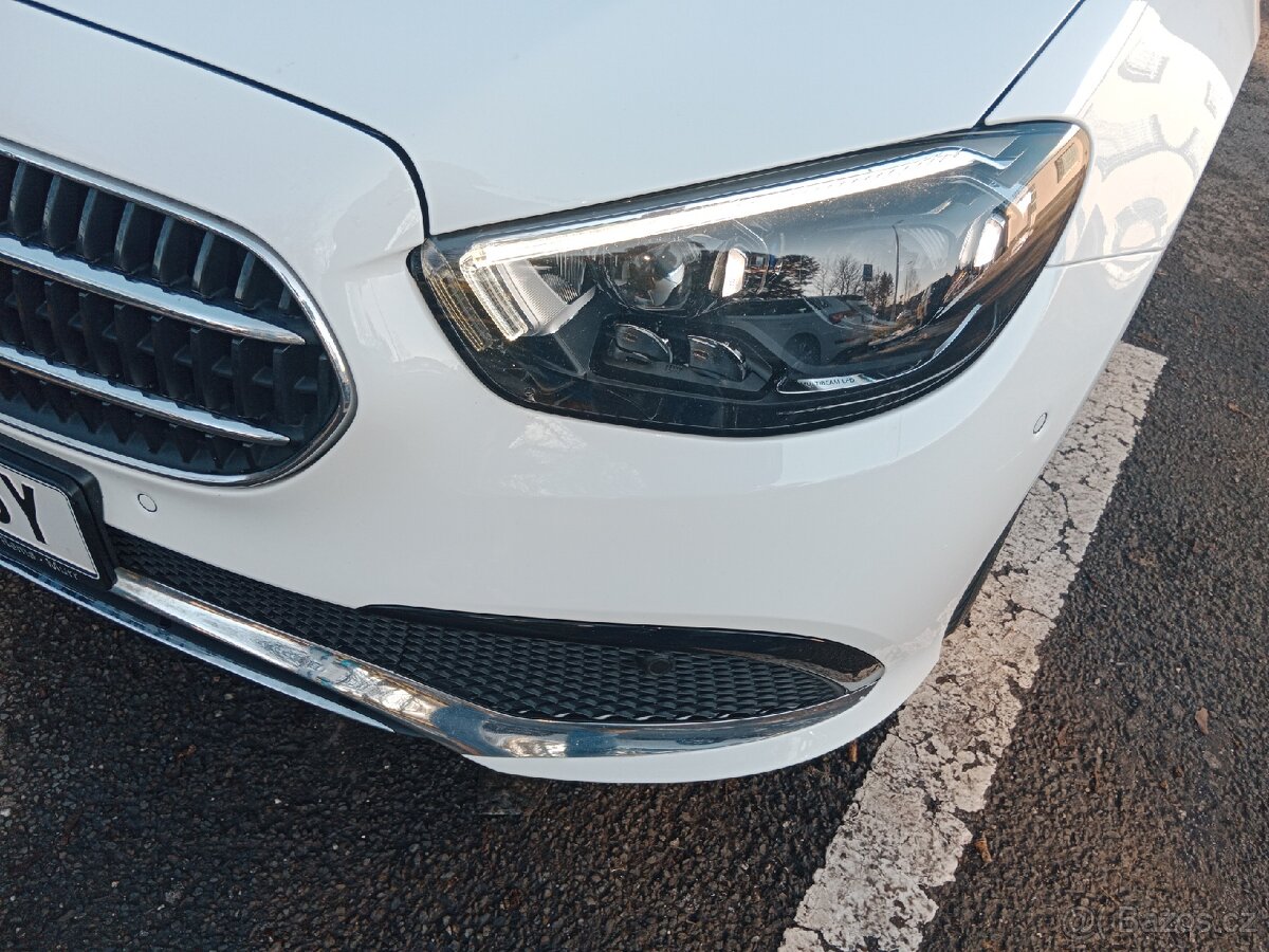 Mercedes 300 de ,225 kW,700nM, plug-in hybrid,rv 12m.2020 - 6