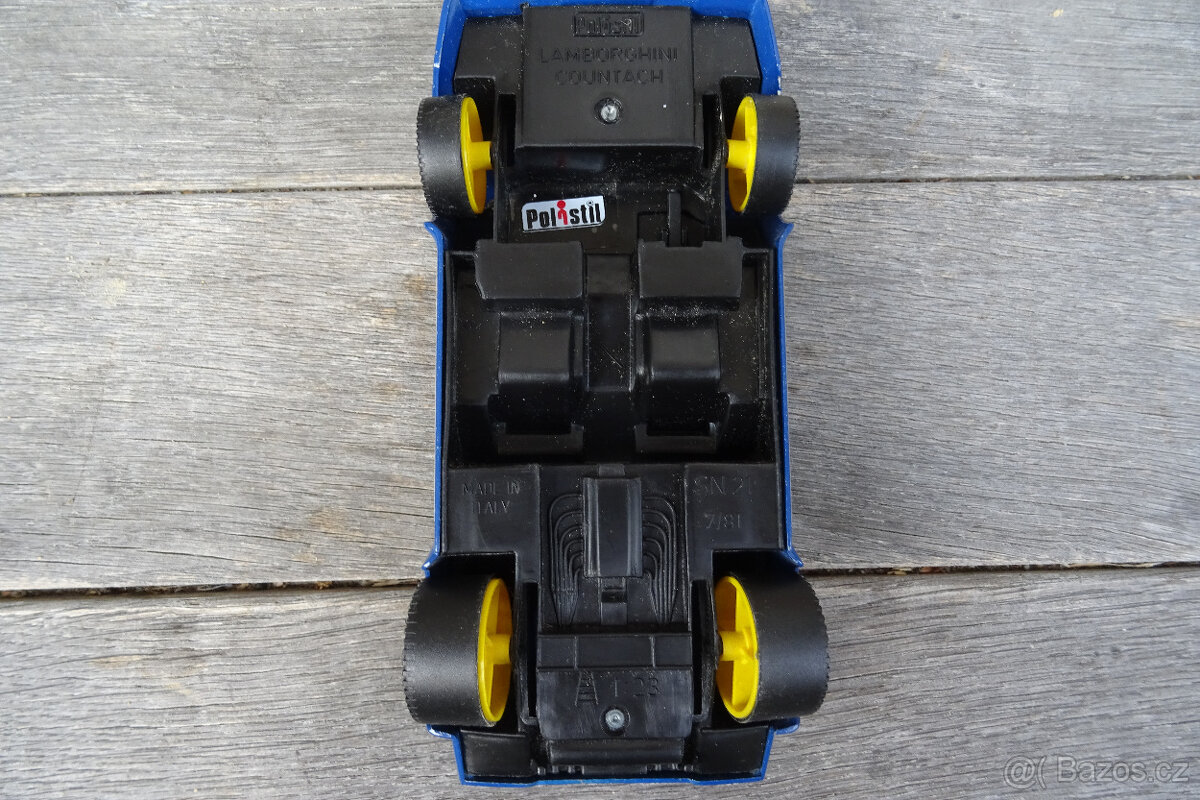 Lamborghini COUNTACH - 6