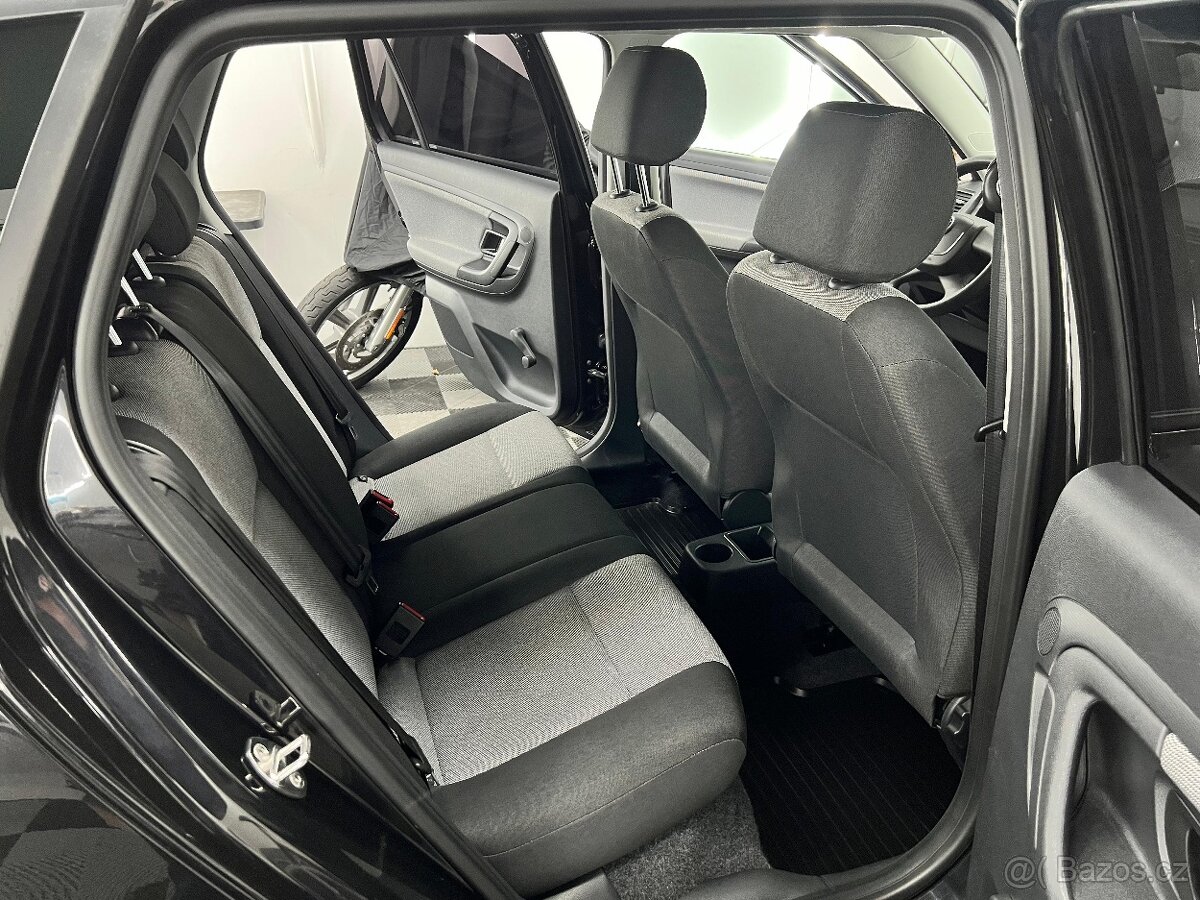 Škoda Fabia 2 Combi 1.4 16v | NELAKOVÁNO - 6