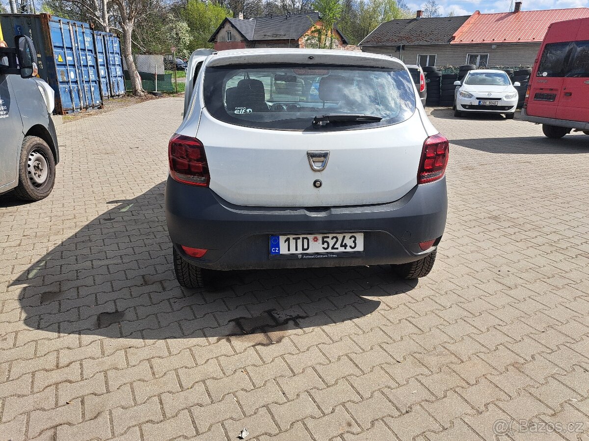Dacia Sandero - 6