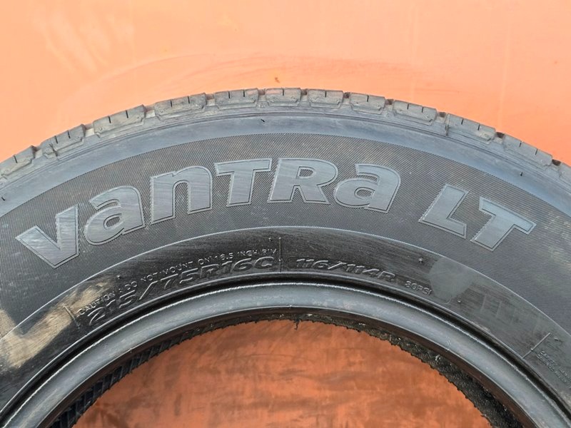 Letní Hankook 215/75/16C - 6