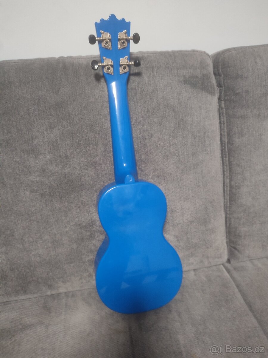 Ukulele a obal na ukulele - sada - 6