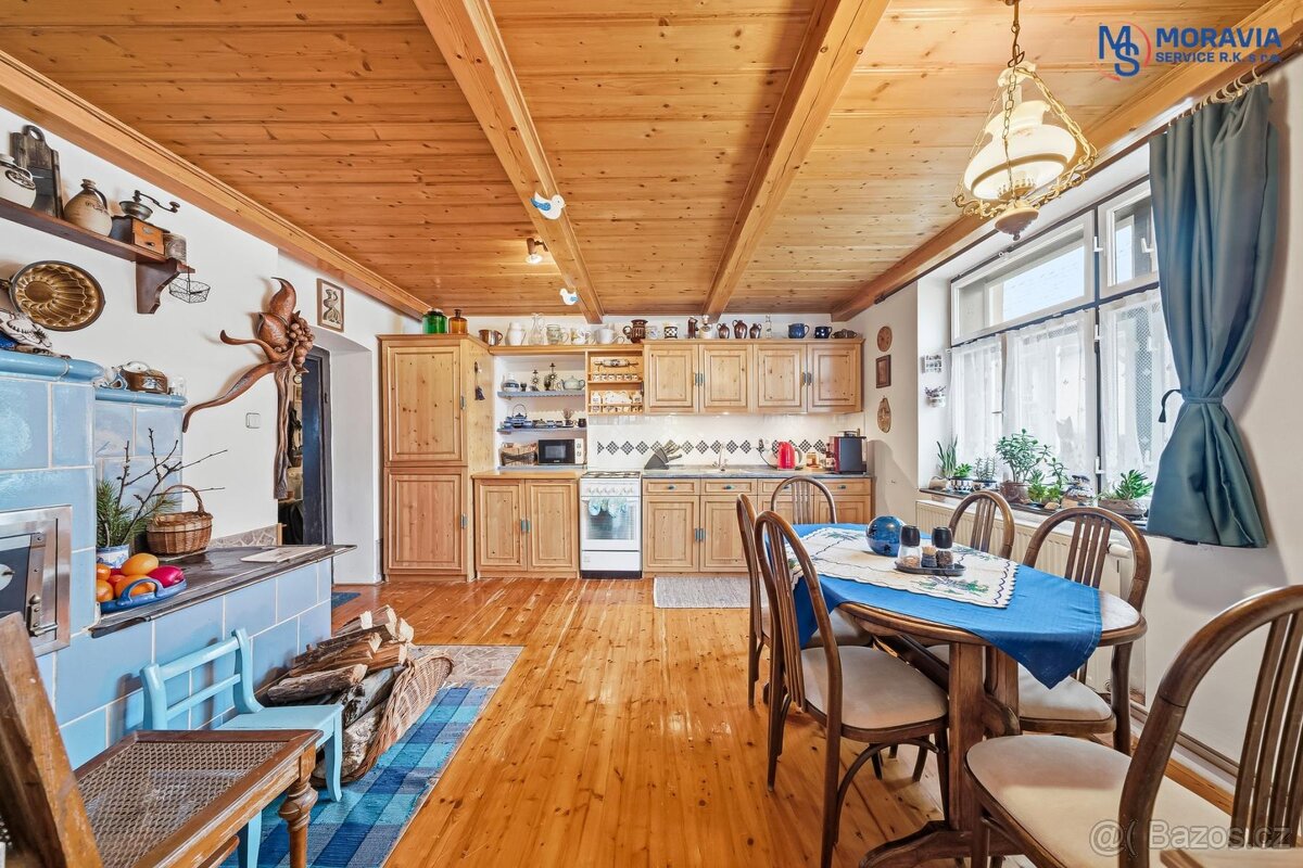 Krásná chalupa v obci Chobyně pod Šubířovem - 6