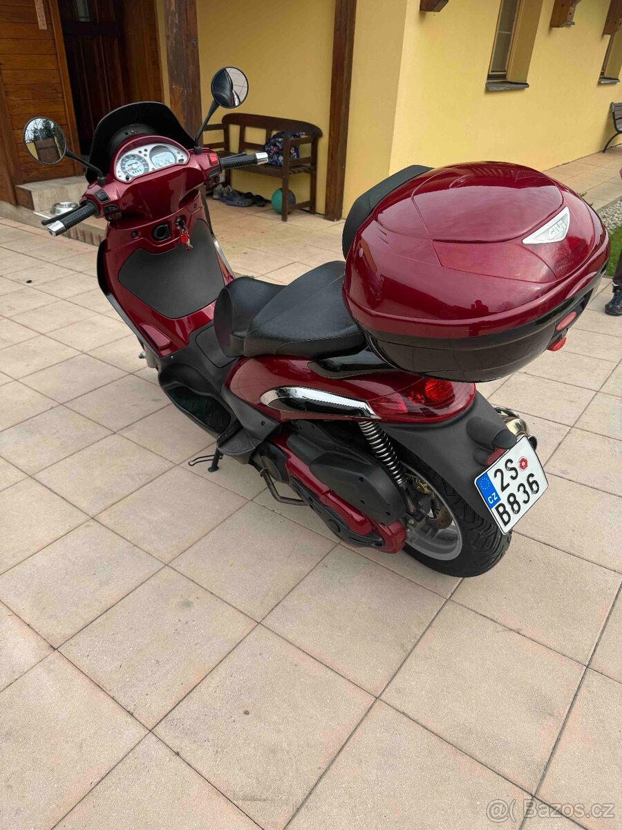 Piaggio Beverly 500 - 6