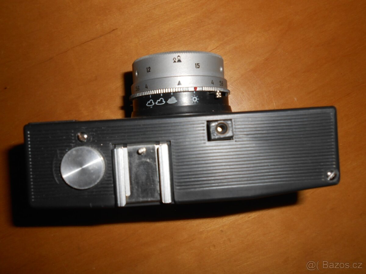 Starý sovětský fotoaparát SMENA 8M s pouzdrem - je jako nový - 6