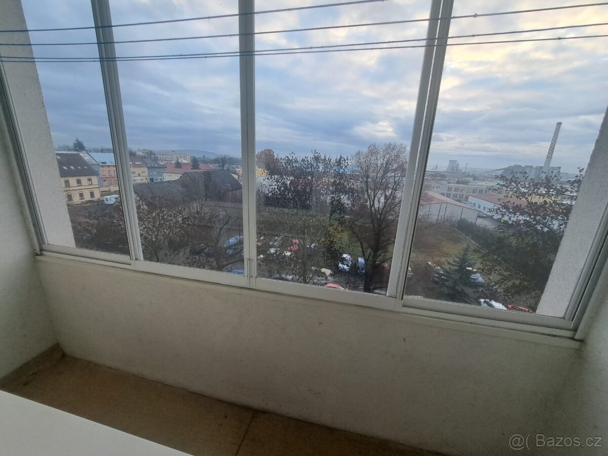 Pronájem bytu 2+1+L v ul. Beethovenova v Chomutově - 6