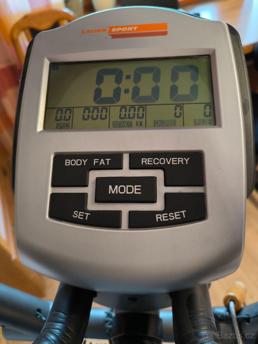 Eliptický trenažer LAUBR SPORT - 6