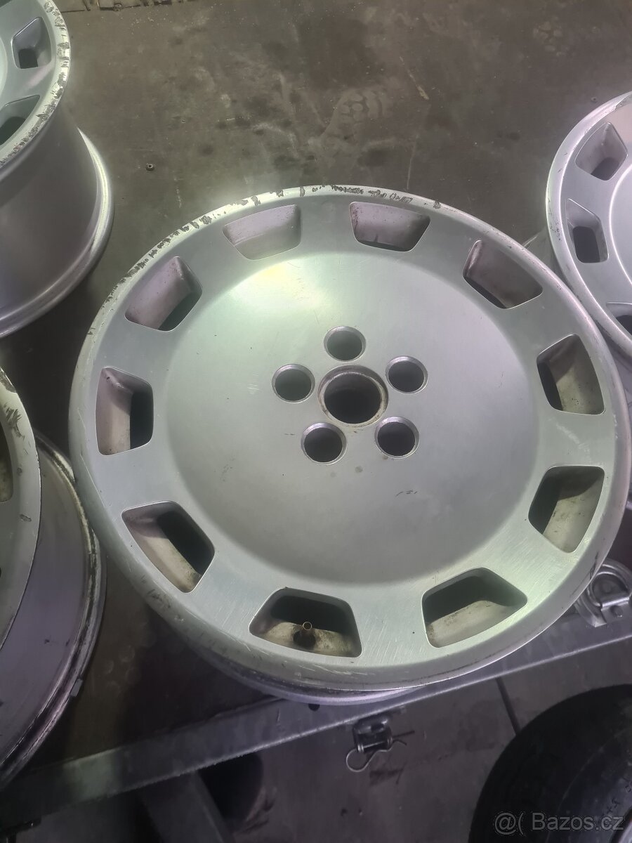 Kanál dekl Audi S8, 18 - 6