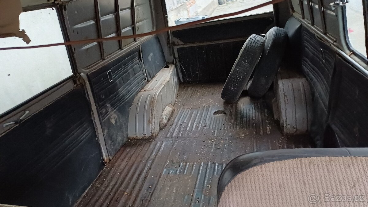 Škoda 1203 zo šiltom - 6