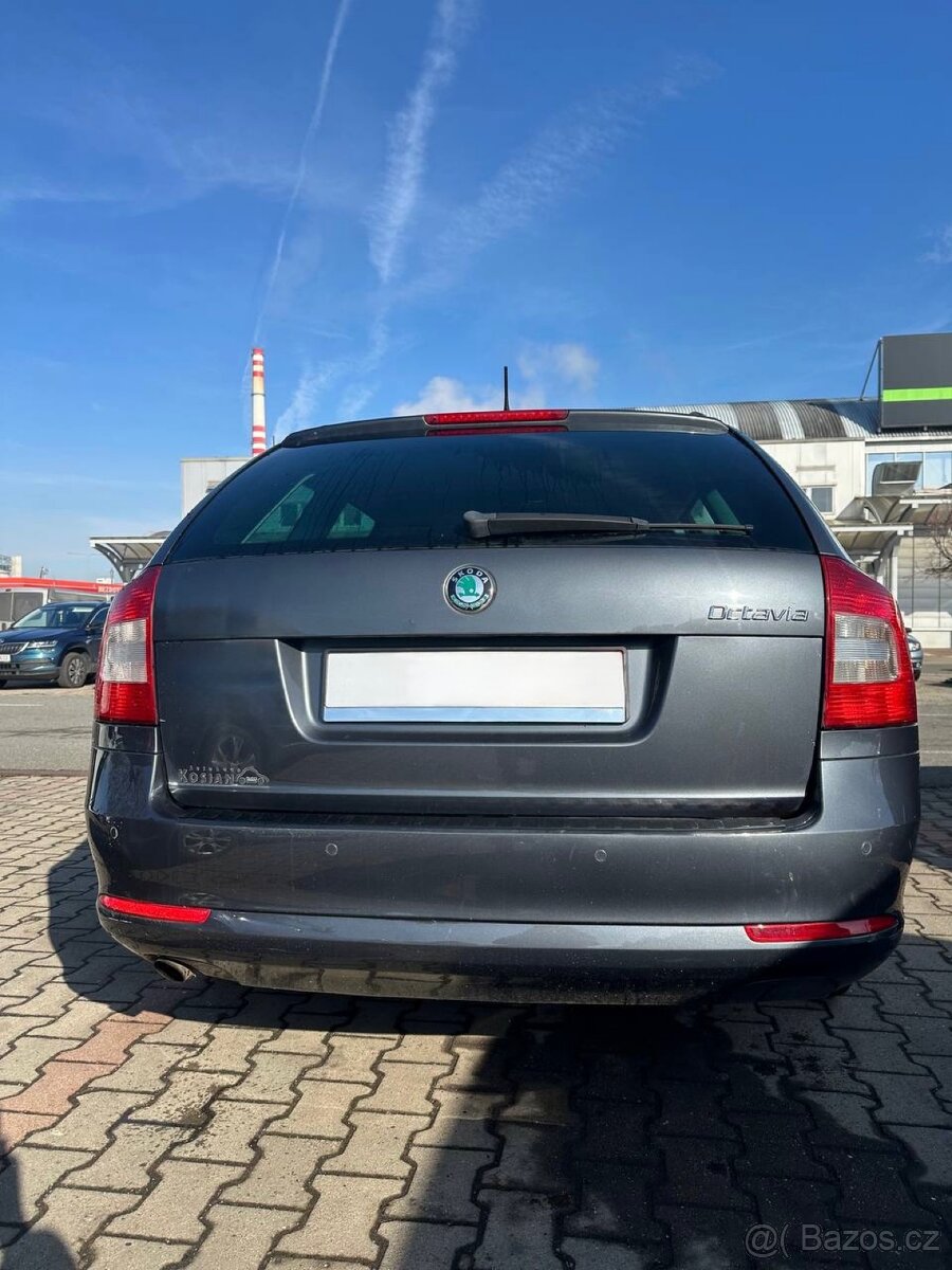 ŠKODA Octavia II Combi Facelift Motor 1.6 TDi. Rok 2012 - 6