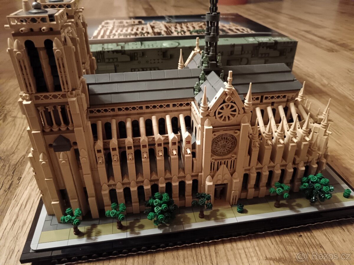 LEGO Notre-Dame v Paříži - 6