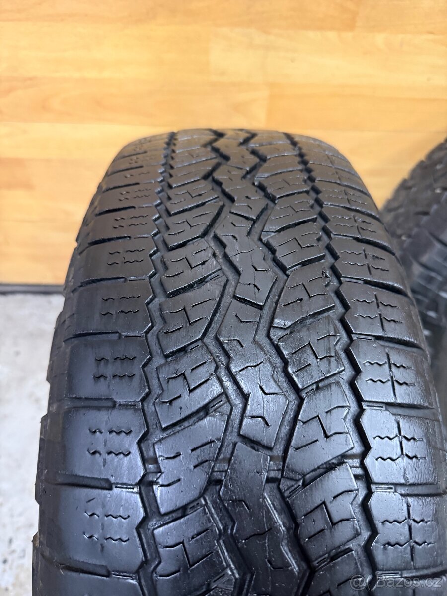 Letní pneu 215/65/16 - 6