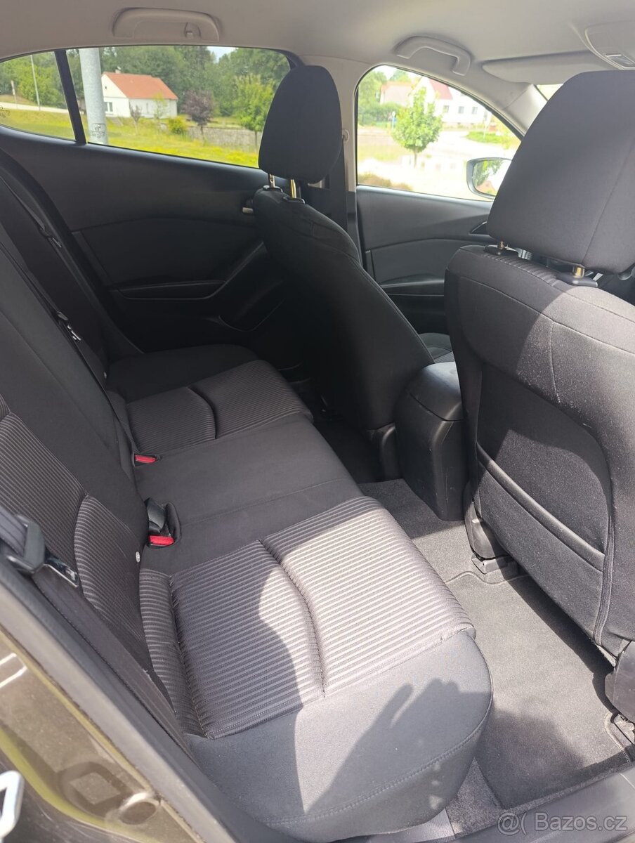 Mazda 3 - 6