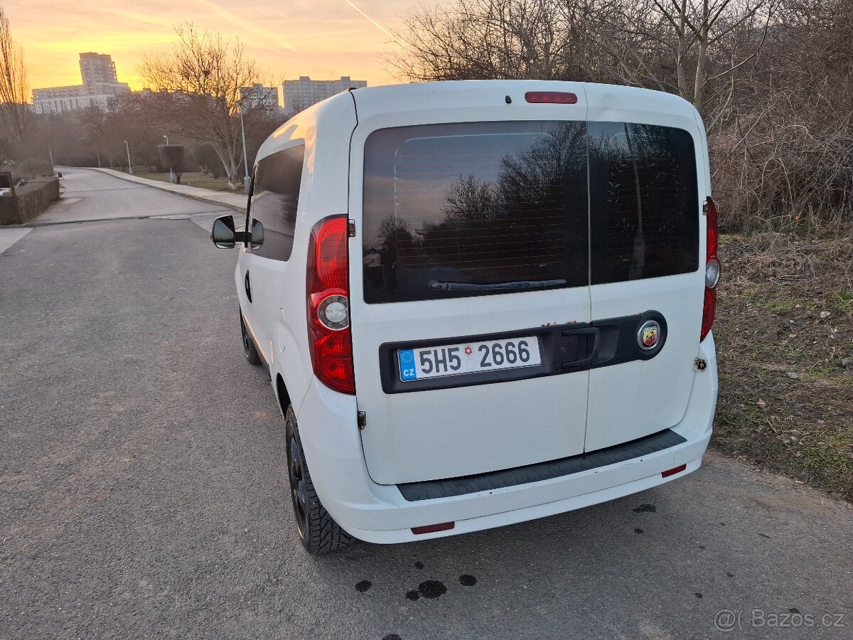 Fiat Dobló 1.3 JTD - 6