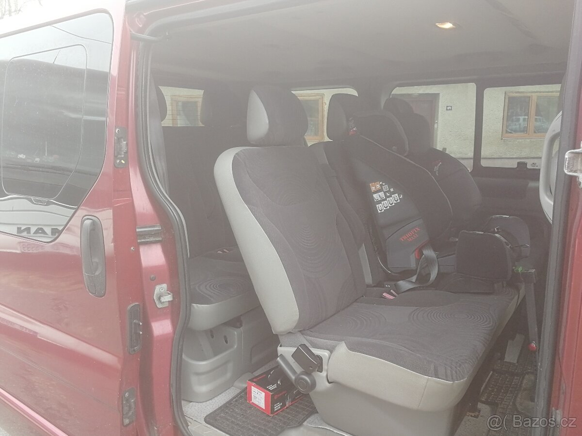 Renault Trafic Pasanger - 6