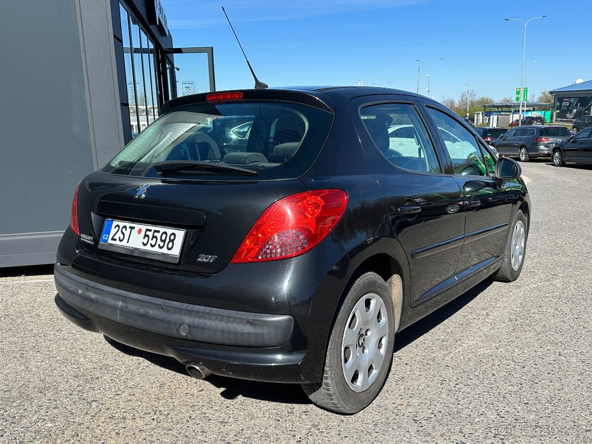 Peugeot 207 2007 - 6