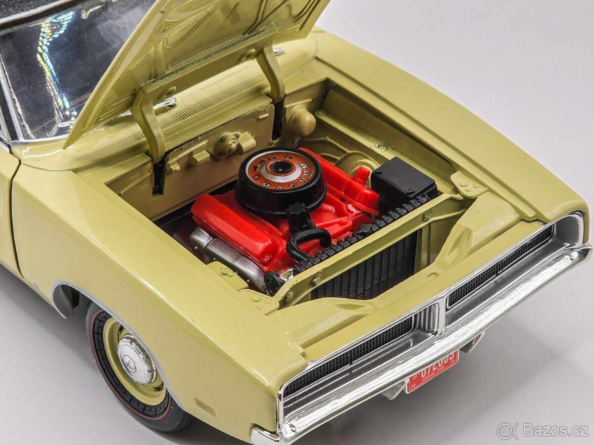 1969 Dodge Charger R/T 1:18 Ertl - 6